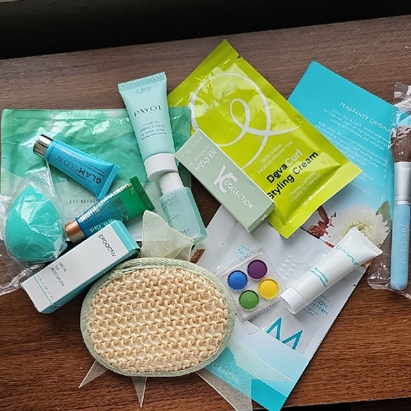 New Skicare Pampering Face Mask Travel Set Hair Samples Deva Curl Glamglow